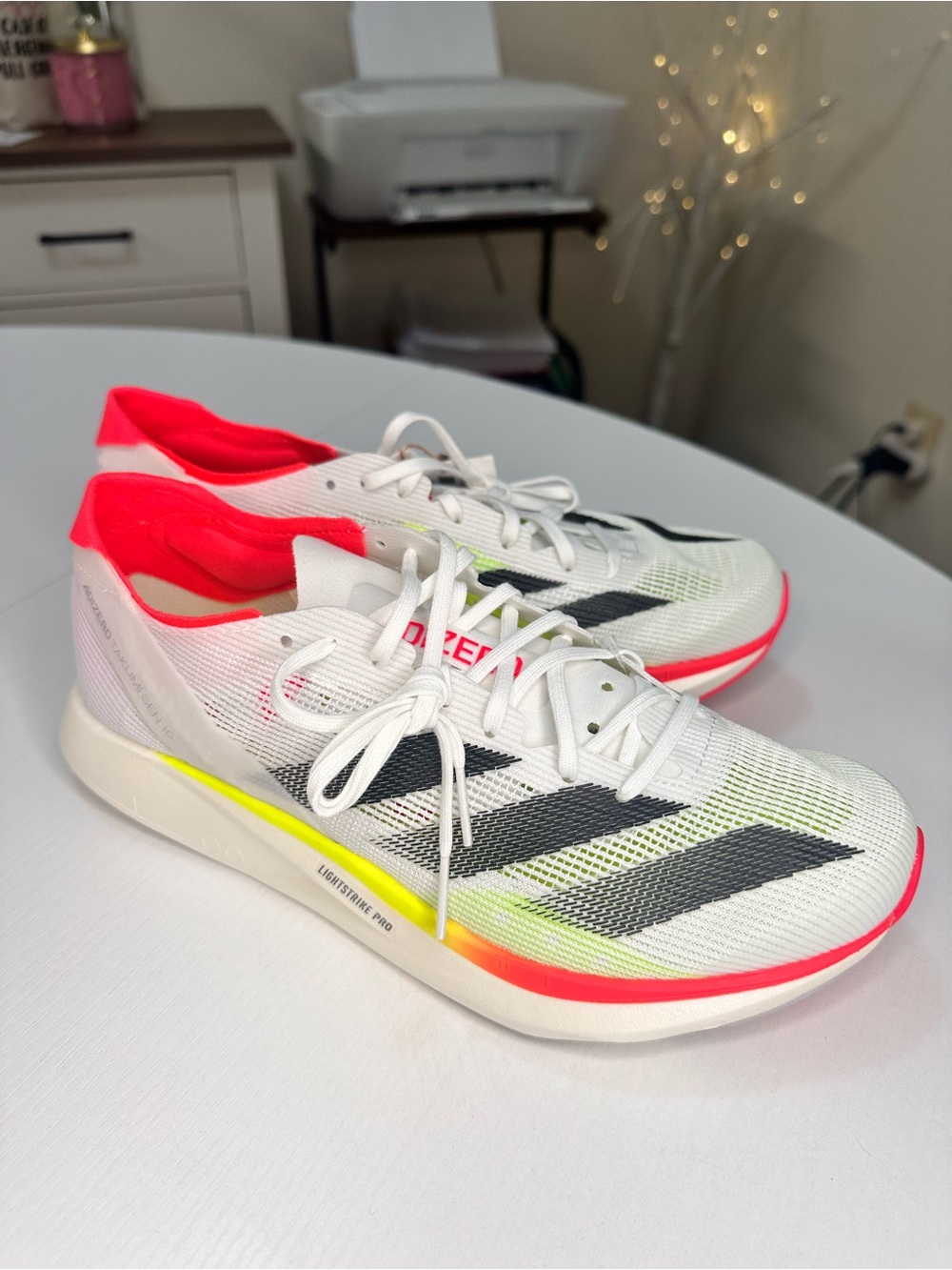 Adidas Adizero Takumi Sen 10 White Black Lucid Red Unisex Size 8 Women’s NWT